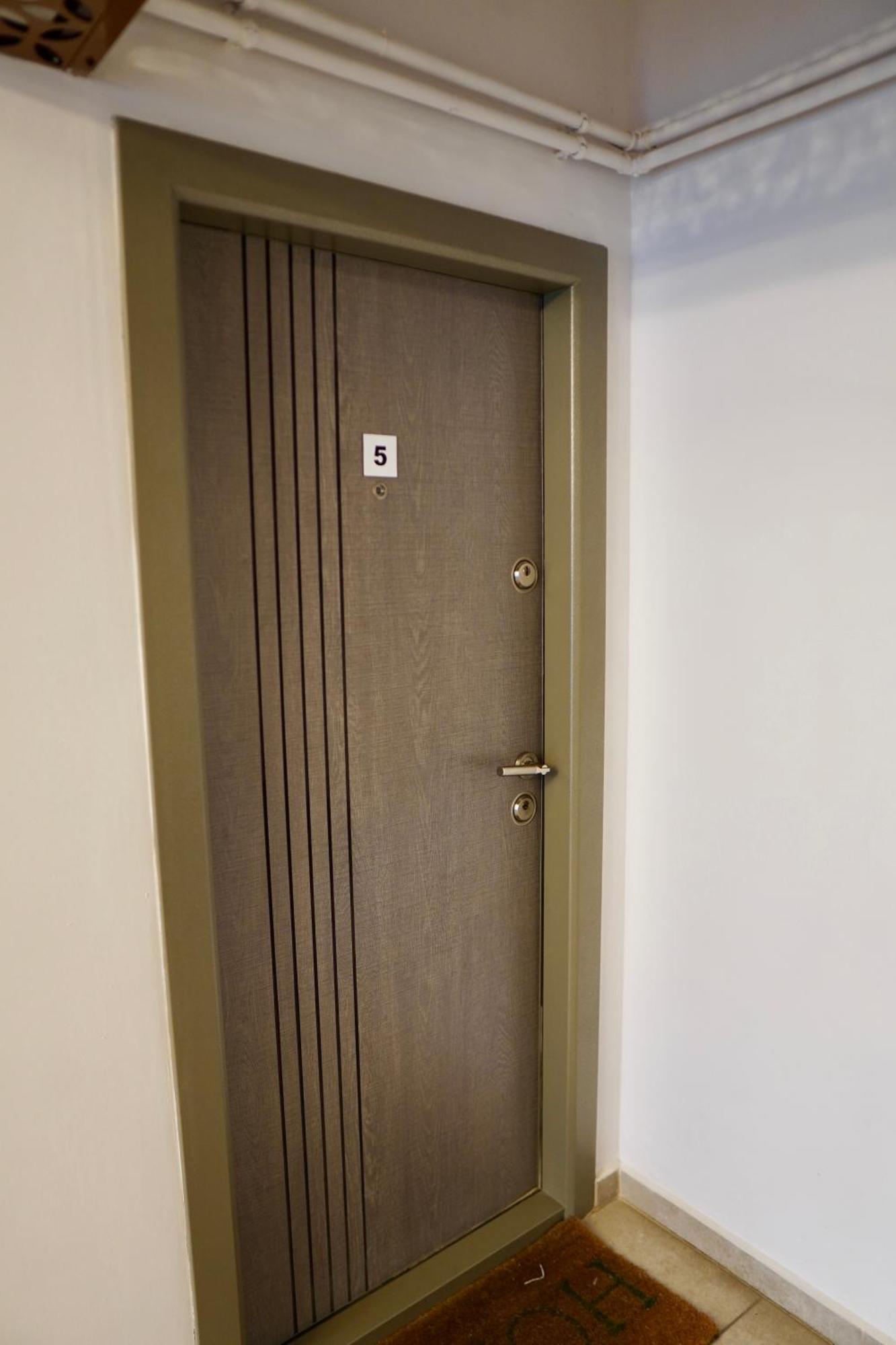 Coresi, 2 Camere, Sleeps 6 Large Private Garden Apartment Pets Welcome Brasov Luaran gambar