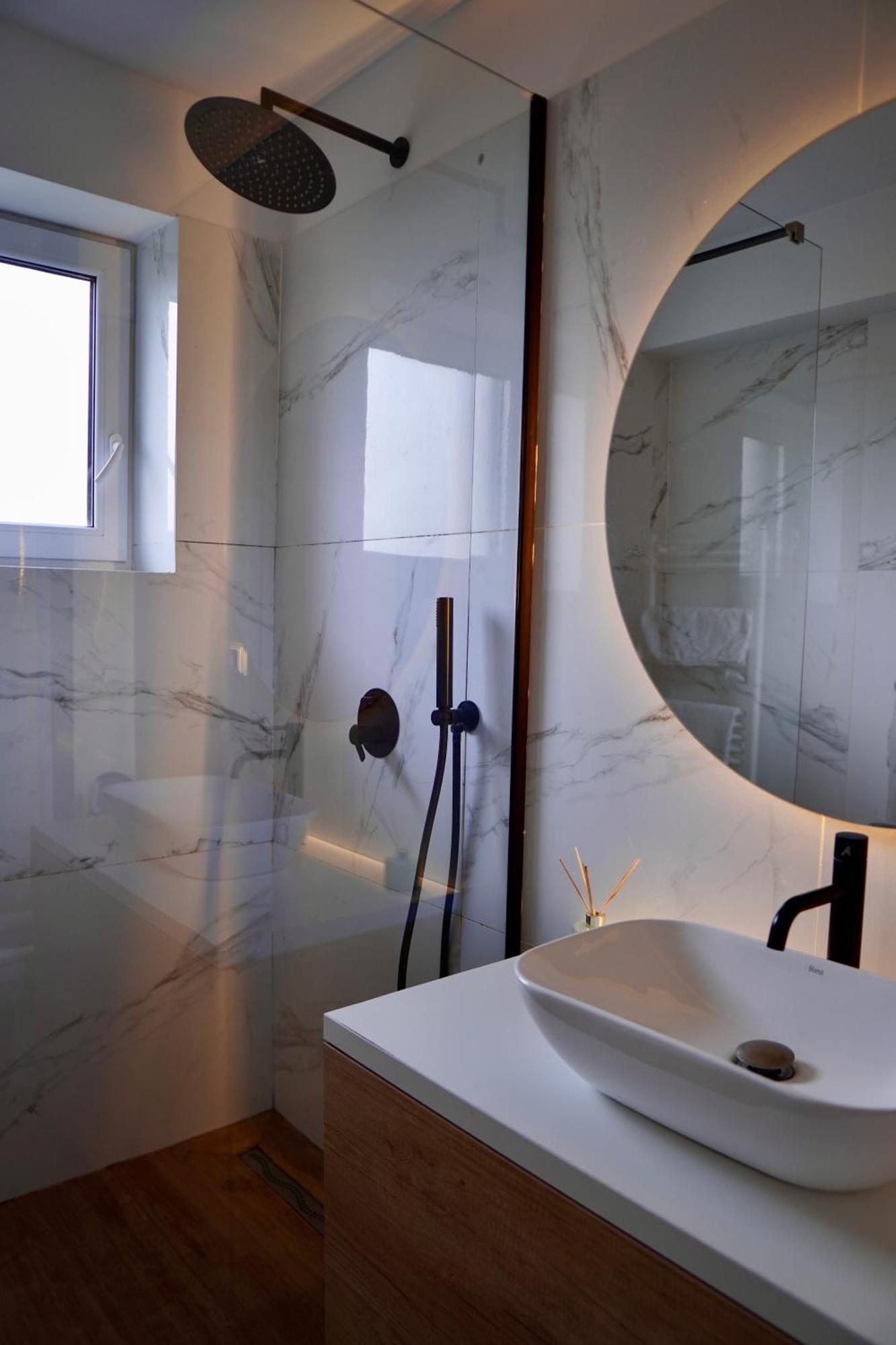 Coresi, 2 Camere, Sleeps 6 Large Private Garden Apartment Pets Welcome Brasov Luaran gambar